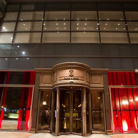 Palais De Chine Hotel Taipei Exterior foto Entrance of the hotel